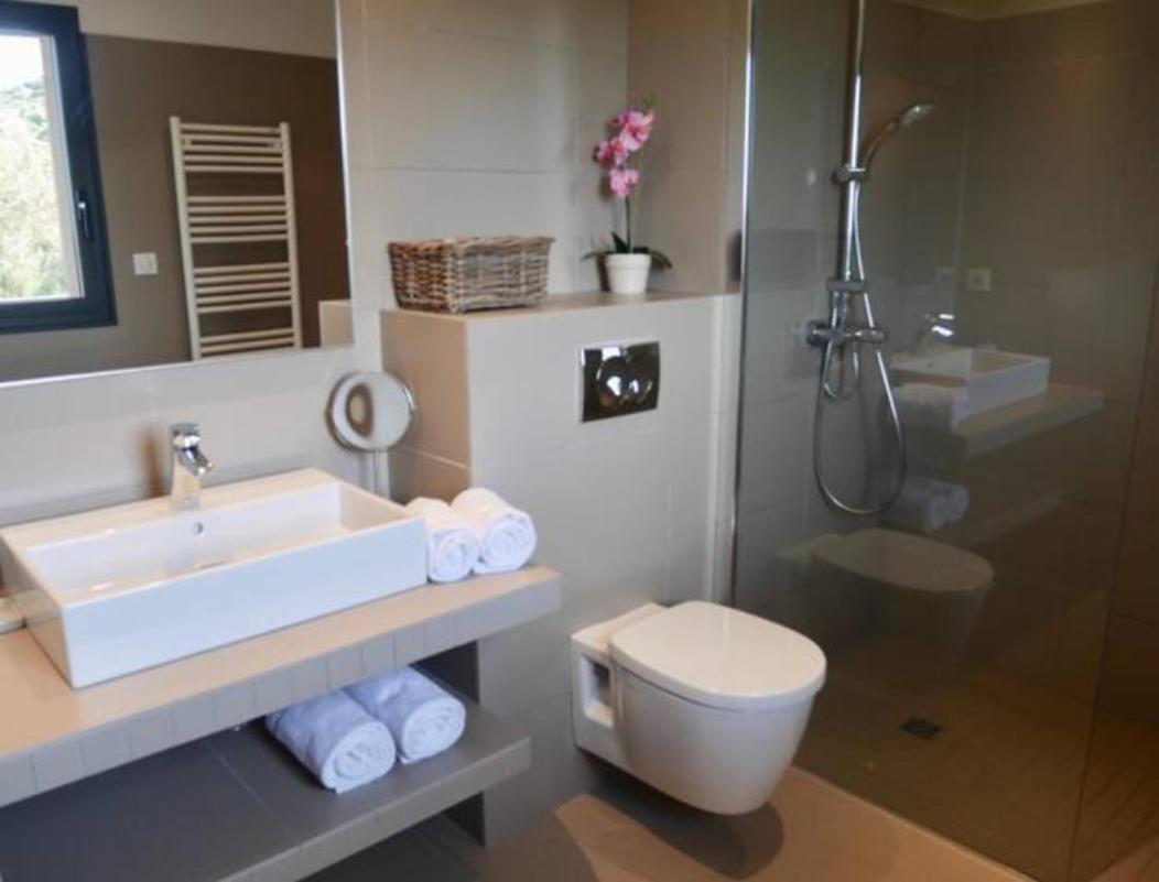Studio 33M² Vue Mer โพรพริอาโน ภายนอก รูปภาพ